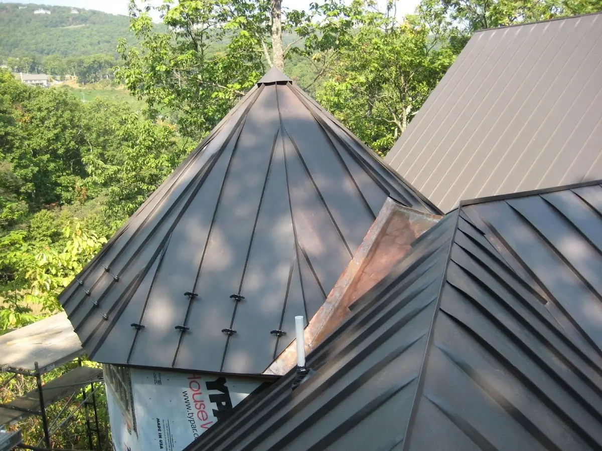 Professional Gutter Cleaning by Craftsman Roofing in Central Costa Mesa